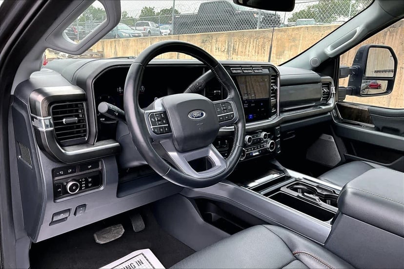 2024 Ford F-250 - Image 18
