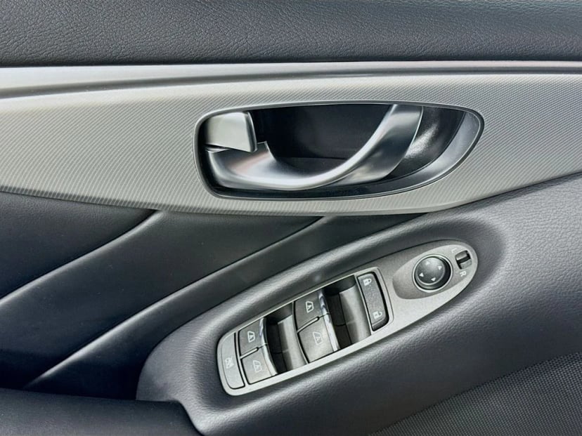 2021 INFINITI Q50 - Image 22