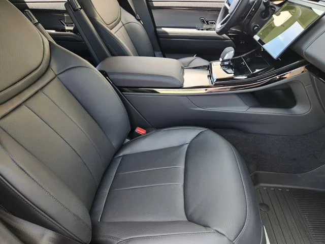 2026 Land Rover Range Rover Sport - Image 10