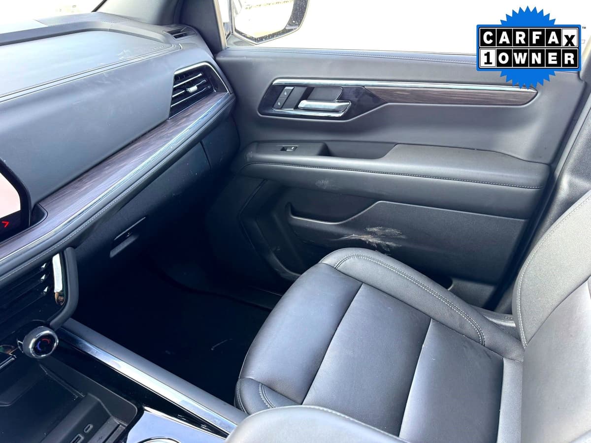 2025 Chevrolet Tahoe - Image 30