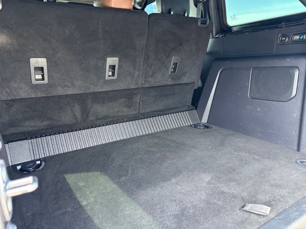 2023 Ford Bronco - Image 28