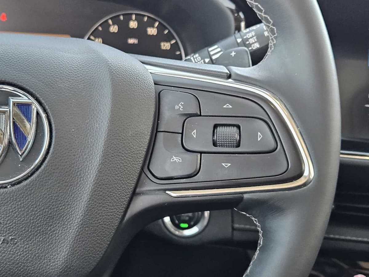 2022 Buick Envision - Image 28