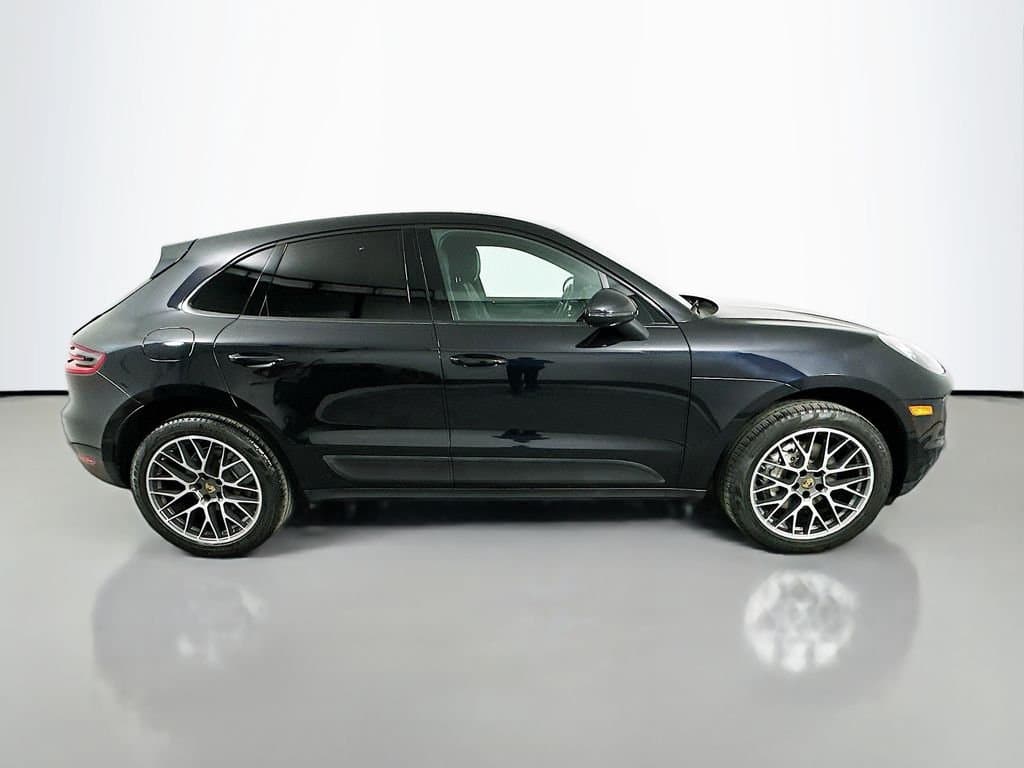 2015 Porsche Macan - Image 4