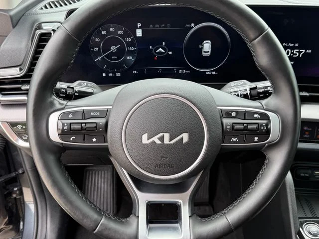 2023 Kia Sportage - Image 15