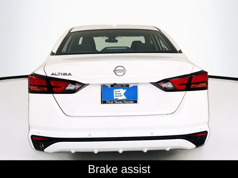 2025 Nissan Altima - Image 6