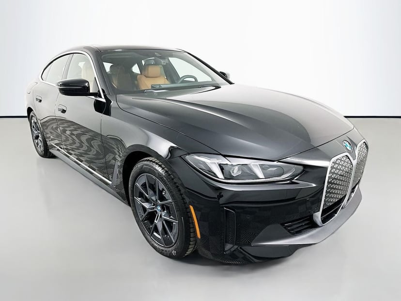 2026 BMW i4 - Image 3