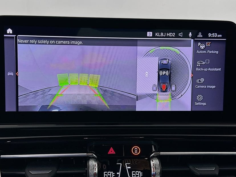 2025 BMW 8 Series - Image 14