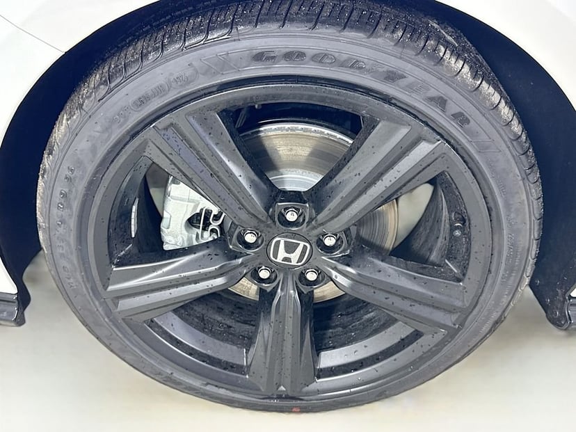 2026 Honda Accord Hybrid - Image 40