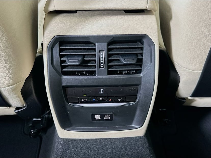 2026 BMW 3 Series - Image 18