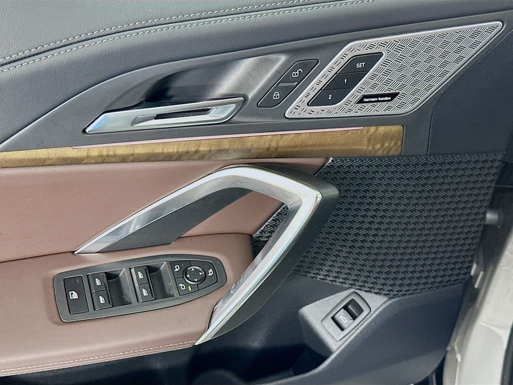 2025 BMW X1 - Image 17