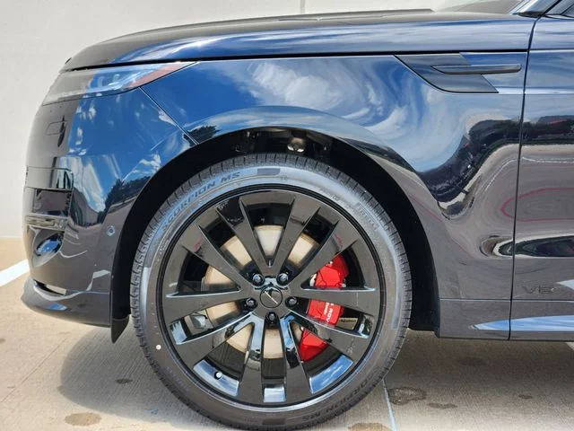 2026 Land Rover Range Rover Sport - Image 9