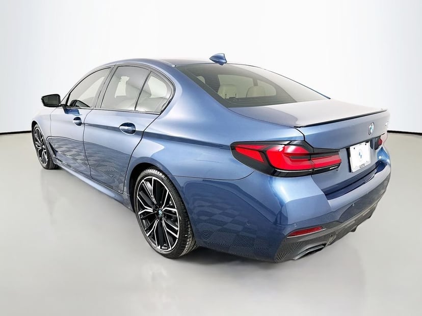 2023 BMW 5 Series - Image 7