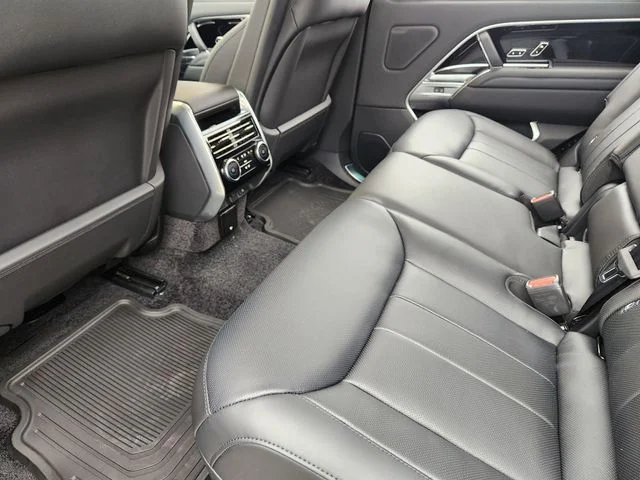 2026 Land Rover Range Rover - Image 20