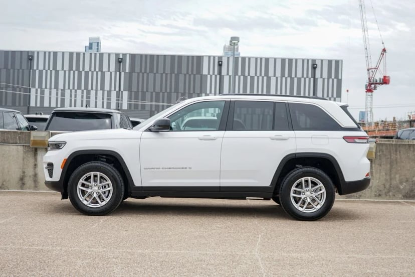 2025 Jeep Grand Cherokee - Image 6