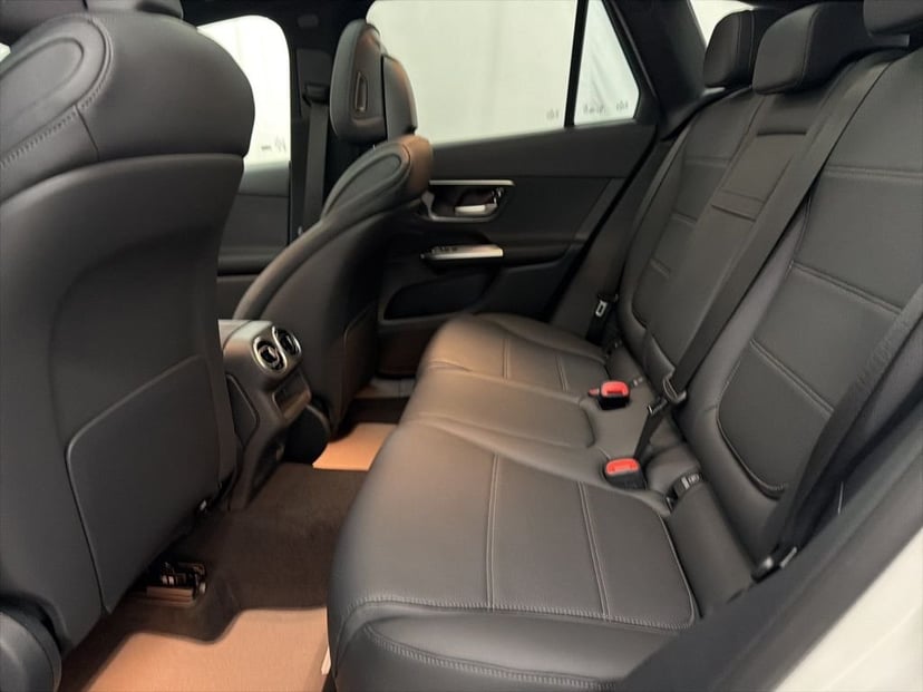 2026 Mercedes-Benz GLC - Image 20