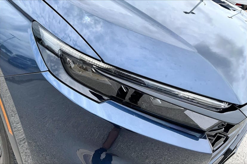 2025 Honda CR-V Hybrid - Image 28
