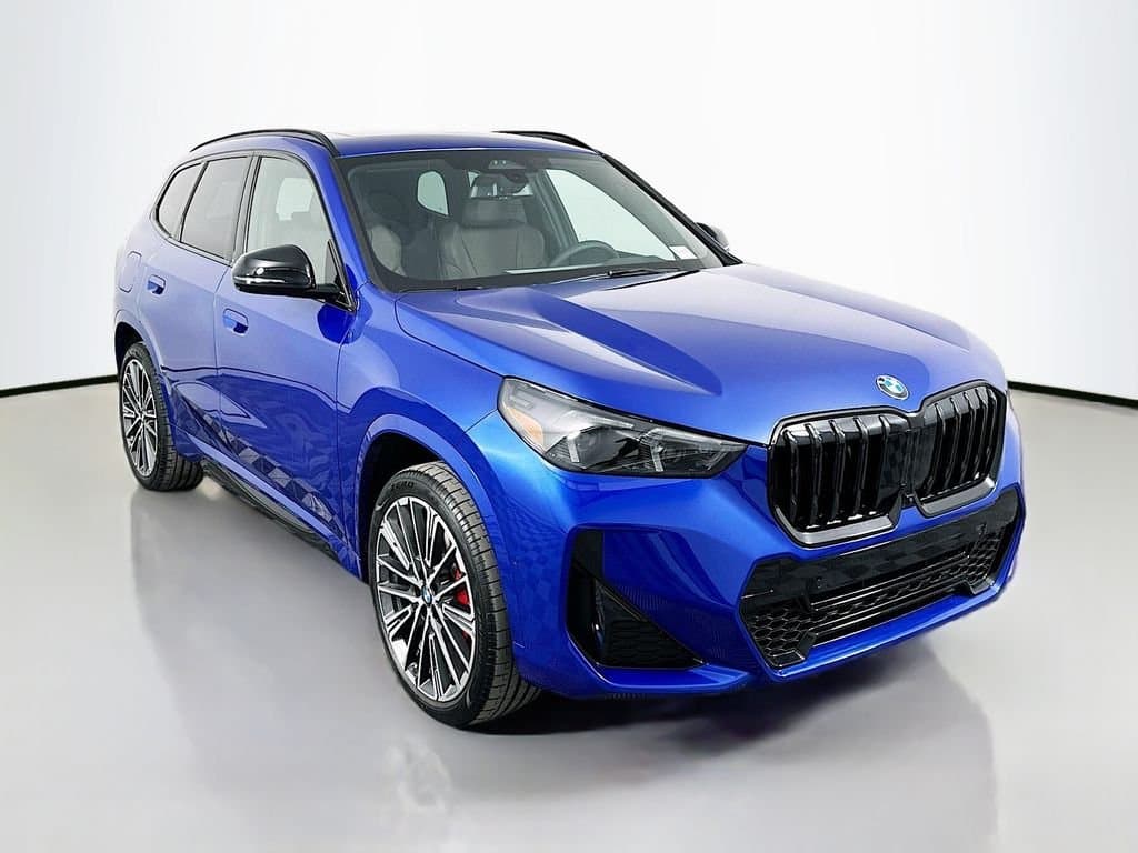 2025 BMW X1 - Image 3