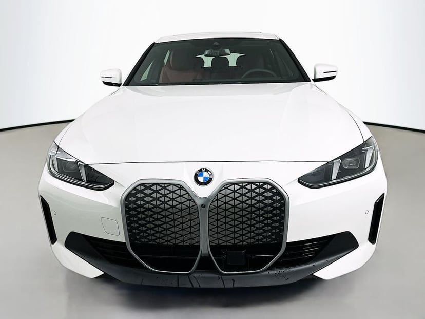 2026 BMW i4 - Image 2