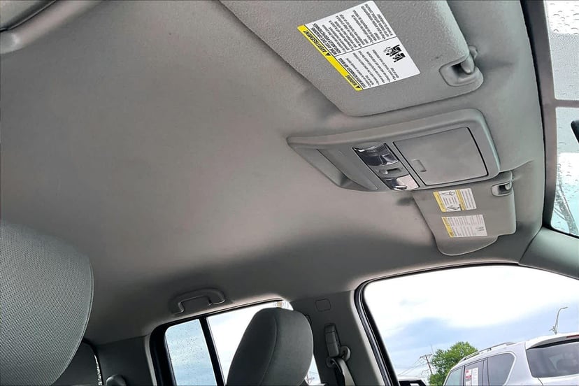2019 Nissan Frontier - Image 14