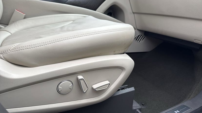 2020 Lincoln Nautilus - Image 25