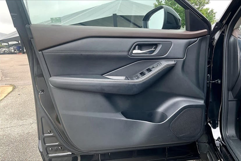 2023 Nissan Rogue - Image 22