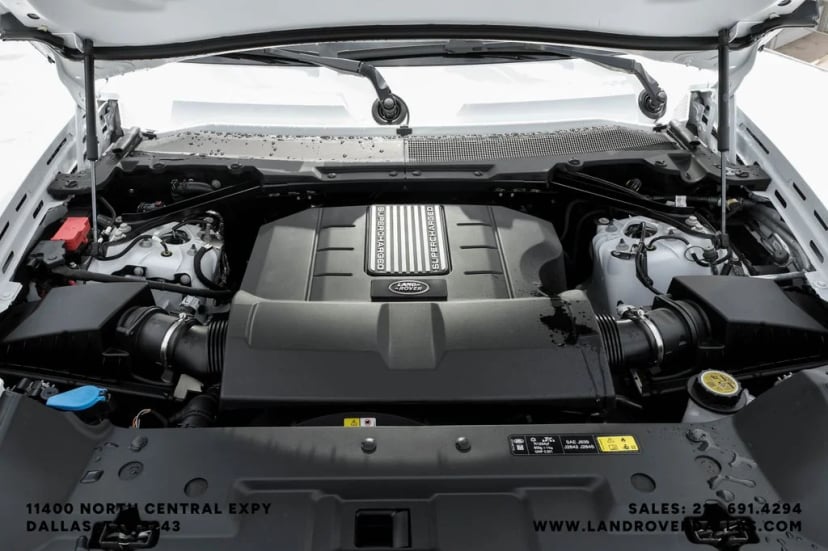 2026 Land Rover Defender 90 - Image 34