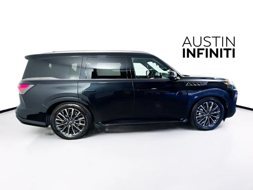 2026 INFINITI QX80 - Image 8