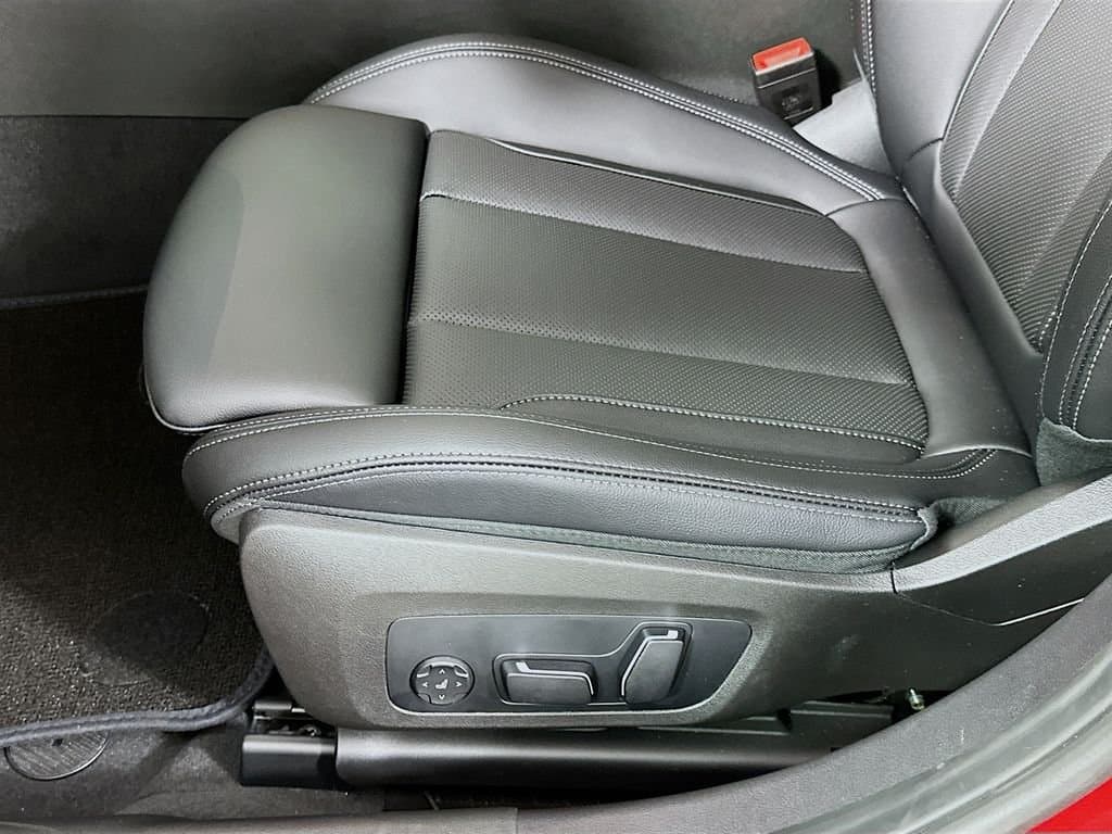 2026 BMW 3 Series - Image 21