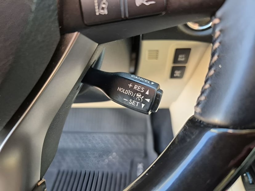2023 Lexus GX - Image 36