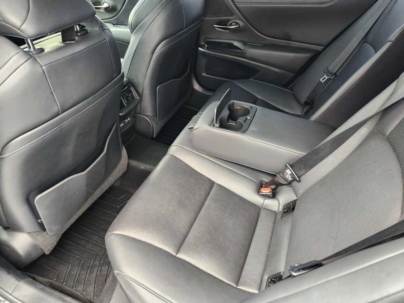 2021 Lexus ES 350 - Image 30