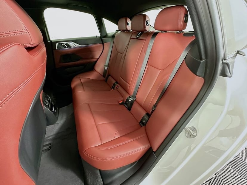 2026 BMW i4 - Image 17
