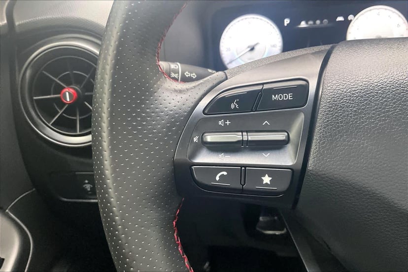 2022 Hyundai Kona - Image 24