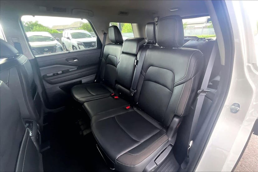 2023 Nissan Pathfinder - Image 19