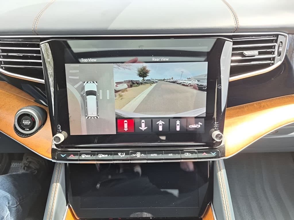 2022 Jeep Grand Wagoneer - Image 45