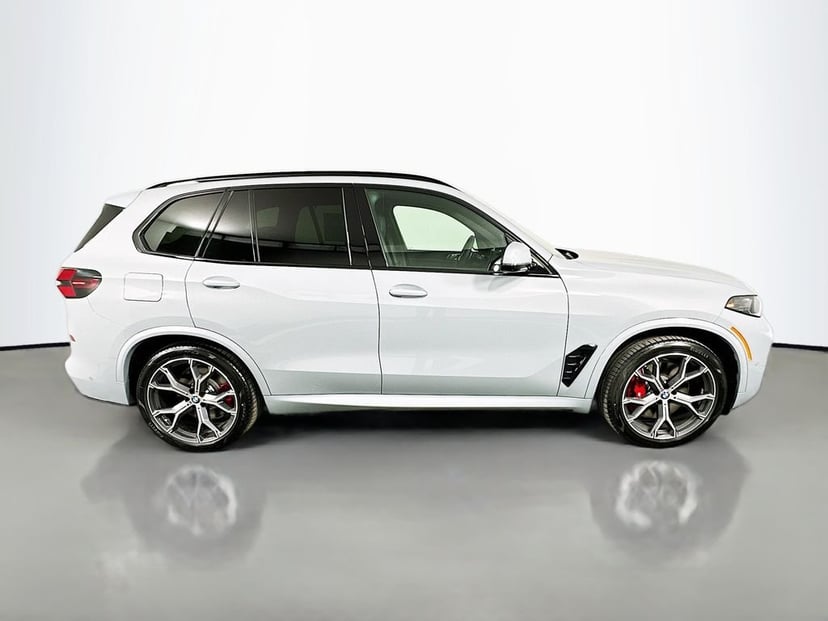 2026 BMW X5 - Image 4