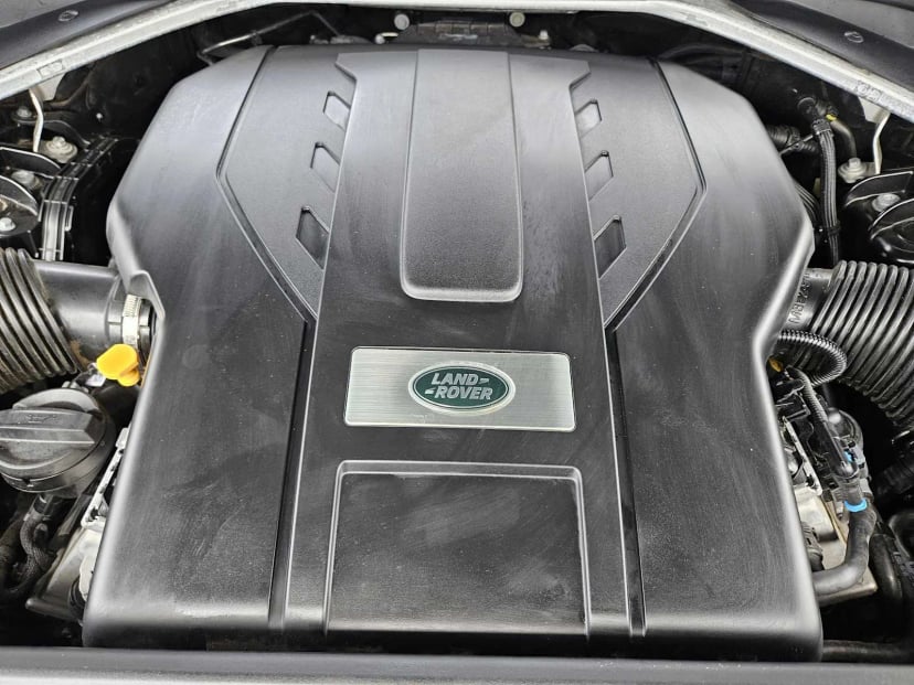 2023 Land Rover Range Rover - Image 29