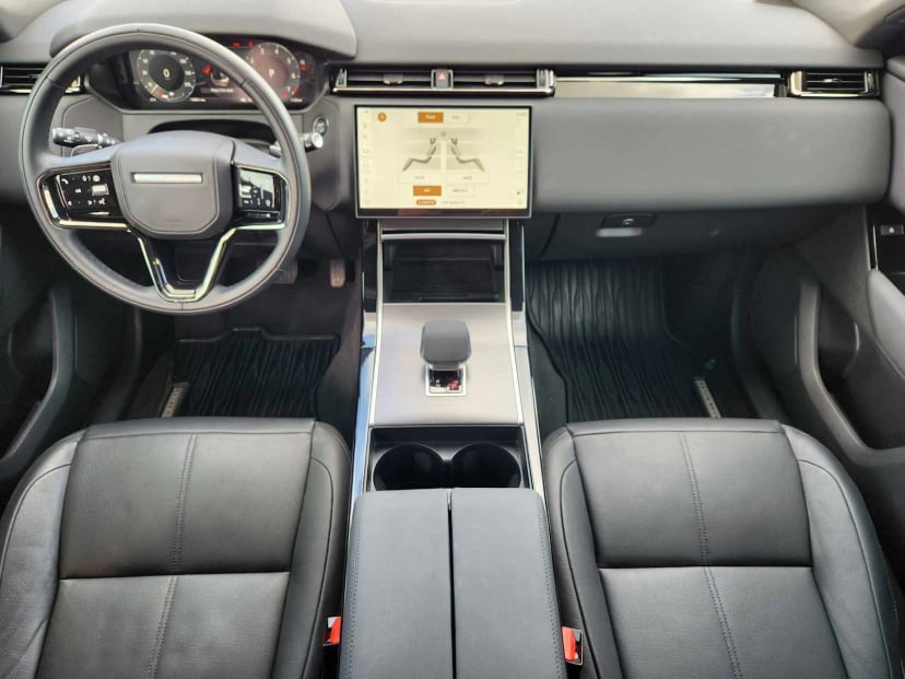 2026 Land Rover Range Rover Velar - Image 26