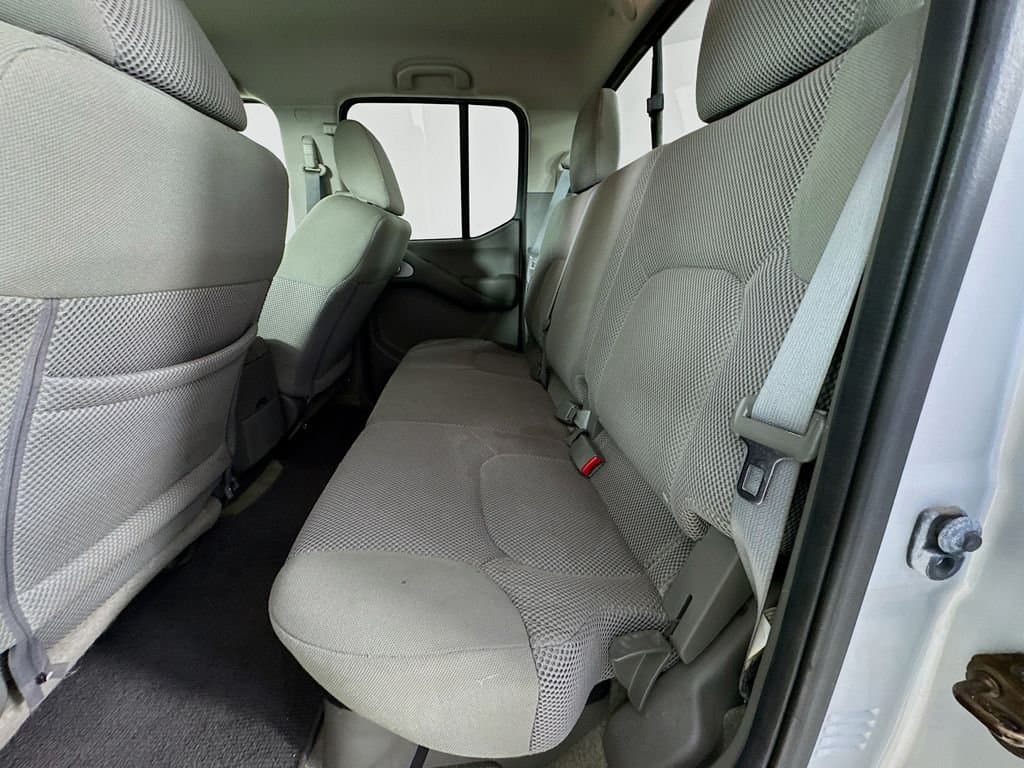 2015 NISSAN Frontier - Image 29