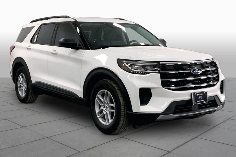 2026 Ford Explorer - Image 2