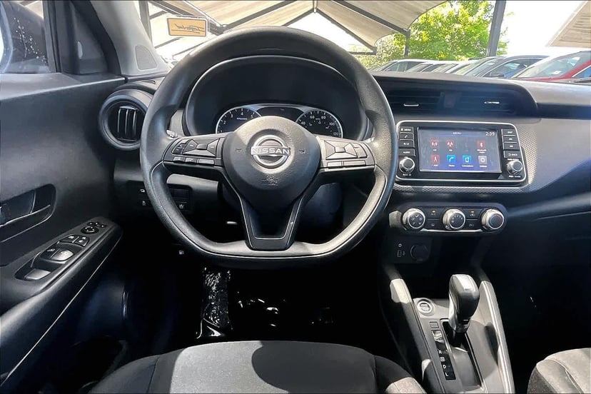 2023 Nissan Kicks - Image 6
