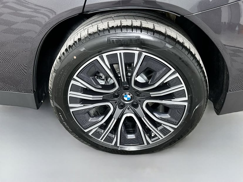 2025 BMW X3 - Image 23