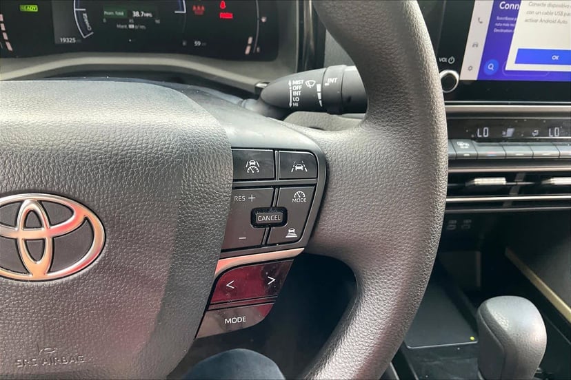 2026 Toyota Camry - Image 23