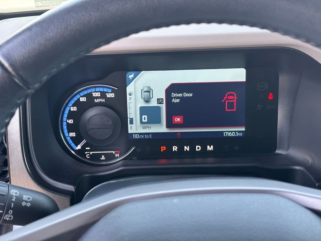 2023 Ford Bronco - Image 16