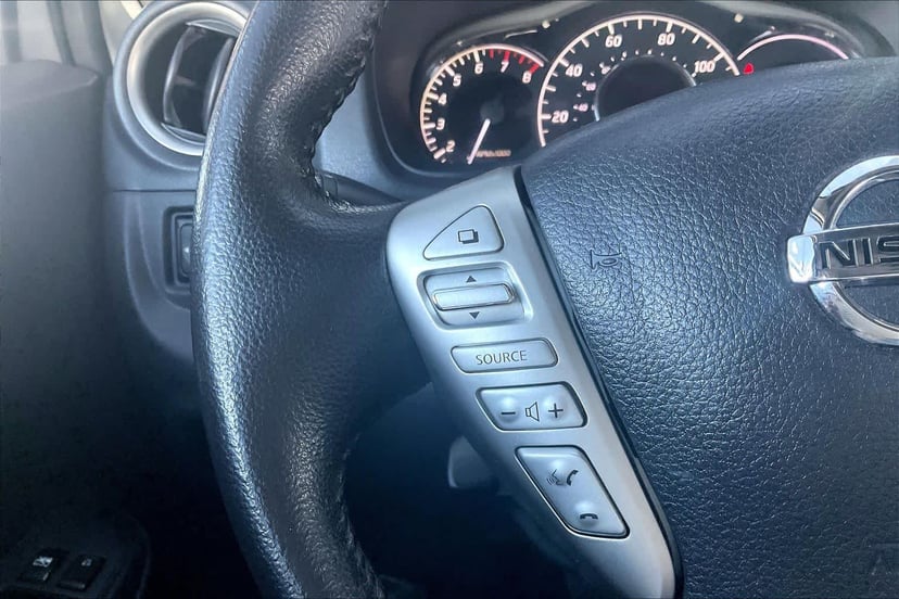 2017 Nissan Versa Note - Image 24