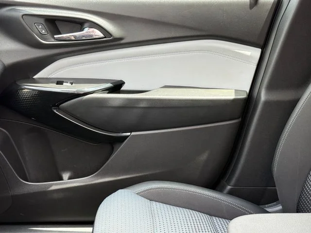 2025 Chevrolet Trax - Image 11