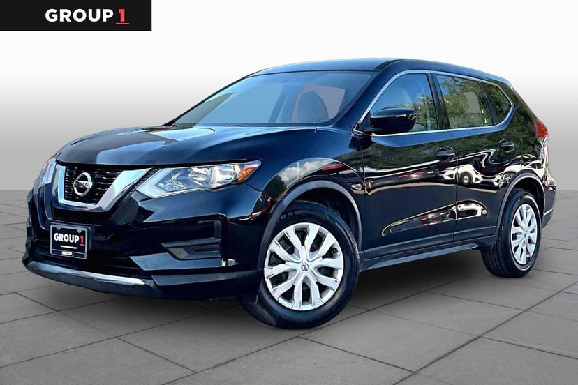 2017 Nissan Rogue - Image 1