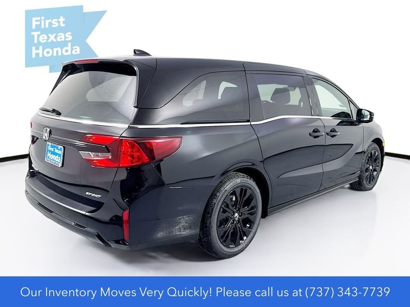 2026 Honda Odyssey - Image 8