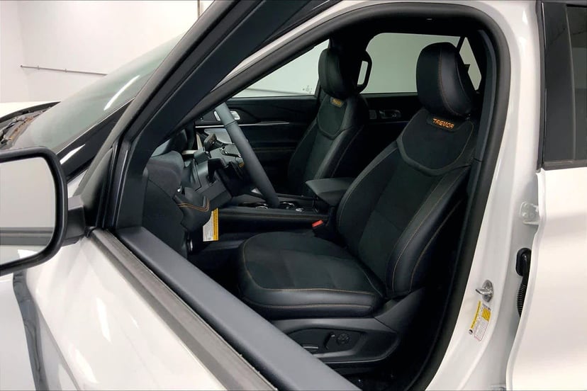 2026 Ford Explorer - Image 8