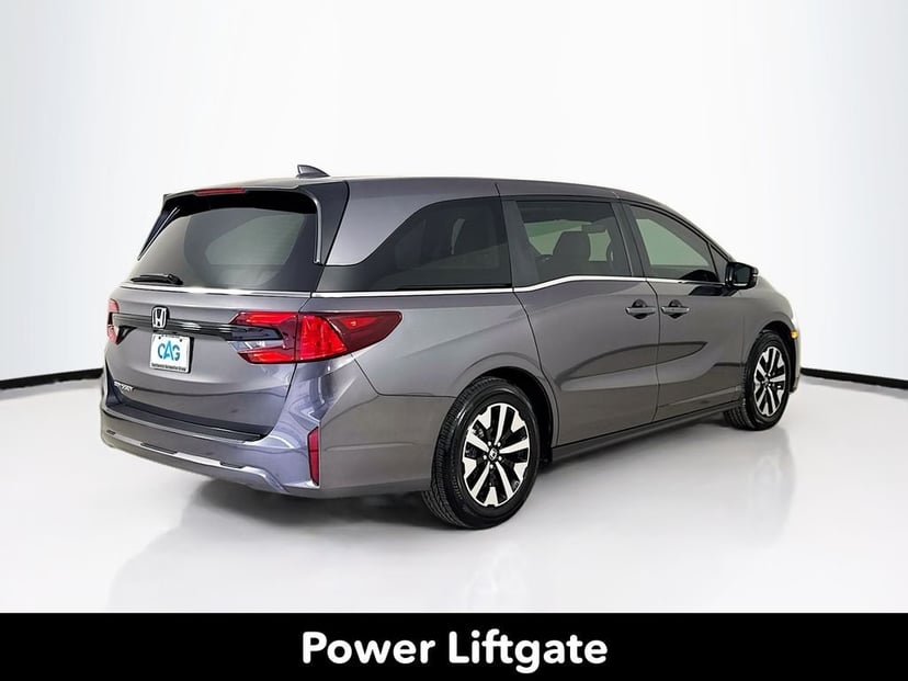 2026 Honda Odyssey - Image 8