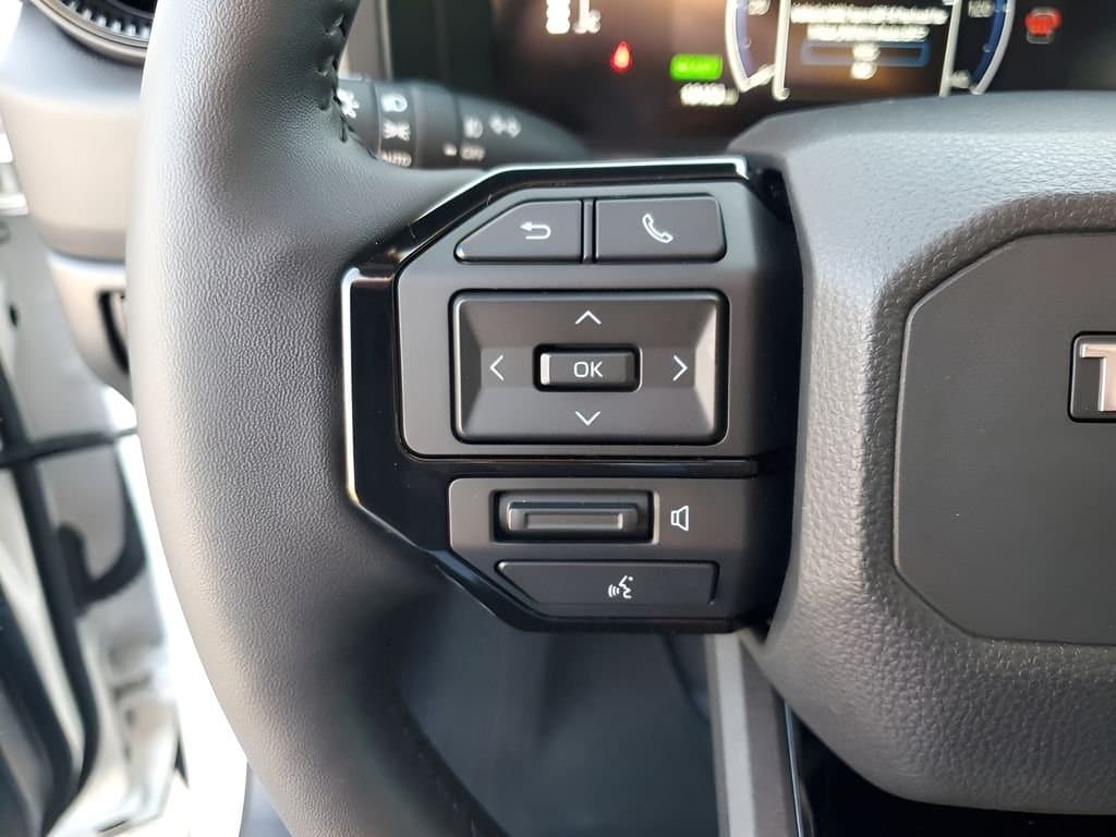 2025 Toyota Land Cruiser - Image 33